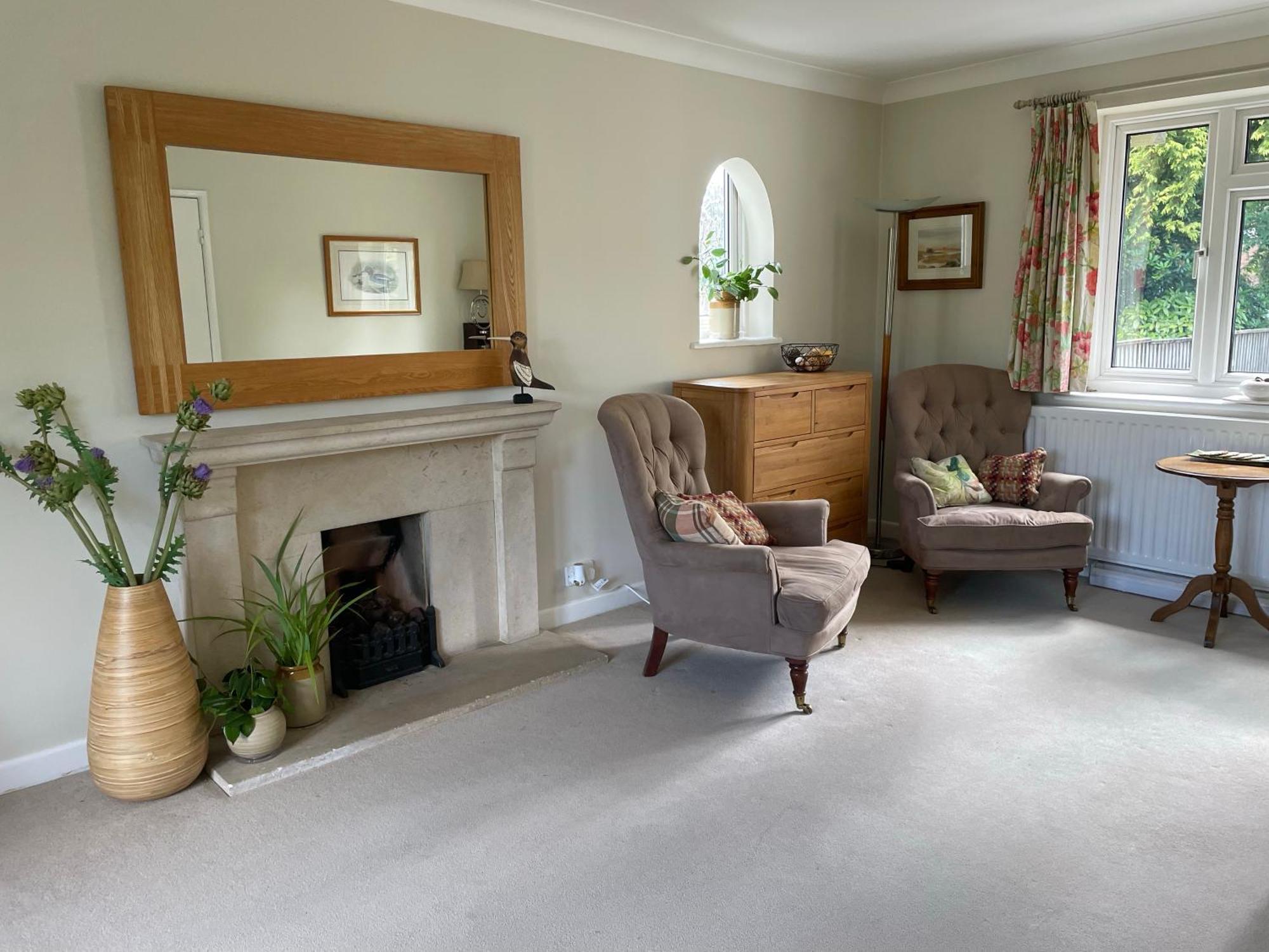 Charming Bournemouth House With Beautiful Spacious Gardens, 5 Min Drive To Beaches, Free Parking For 2-3 Cars Exterior photo